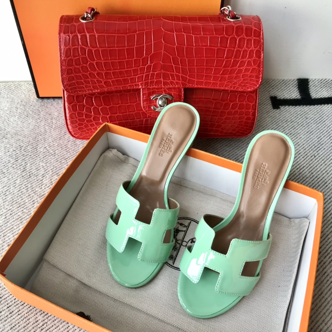 에르메스 올수공 오아시스 슬리퍼 샌들 페이던트 19